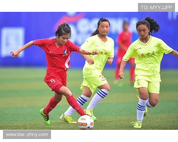 女足教练员技能培训收官,夯实青训根基助力铿锵玫瑰再出发(2)